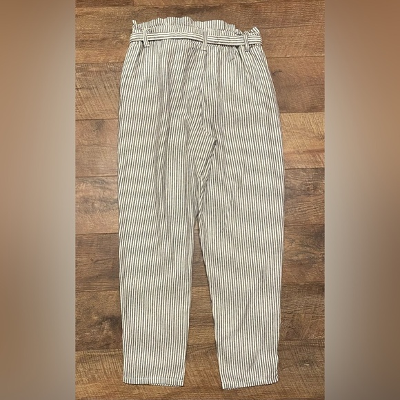 NWOT Maurices Striped Linen Blend Pull On Tie Waist Paper bag Pants Size Small - Picture 5 of 5